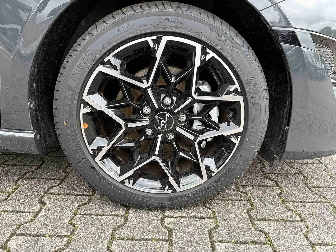 Kia Ceed / cee'd - Thumbnail 3