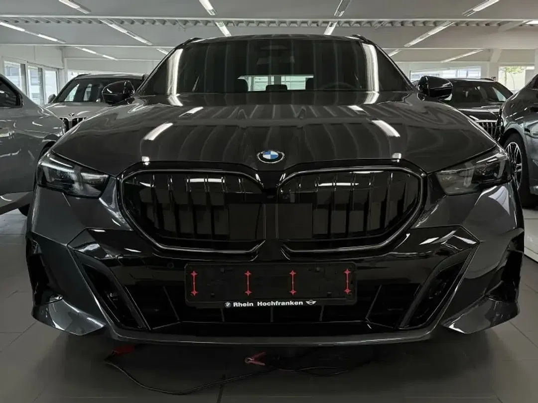 BMW 520 - Thumbnail 2