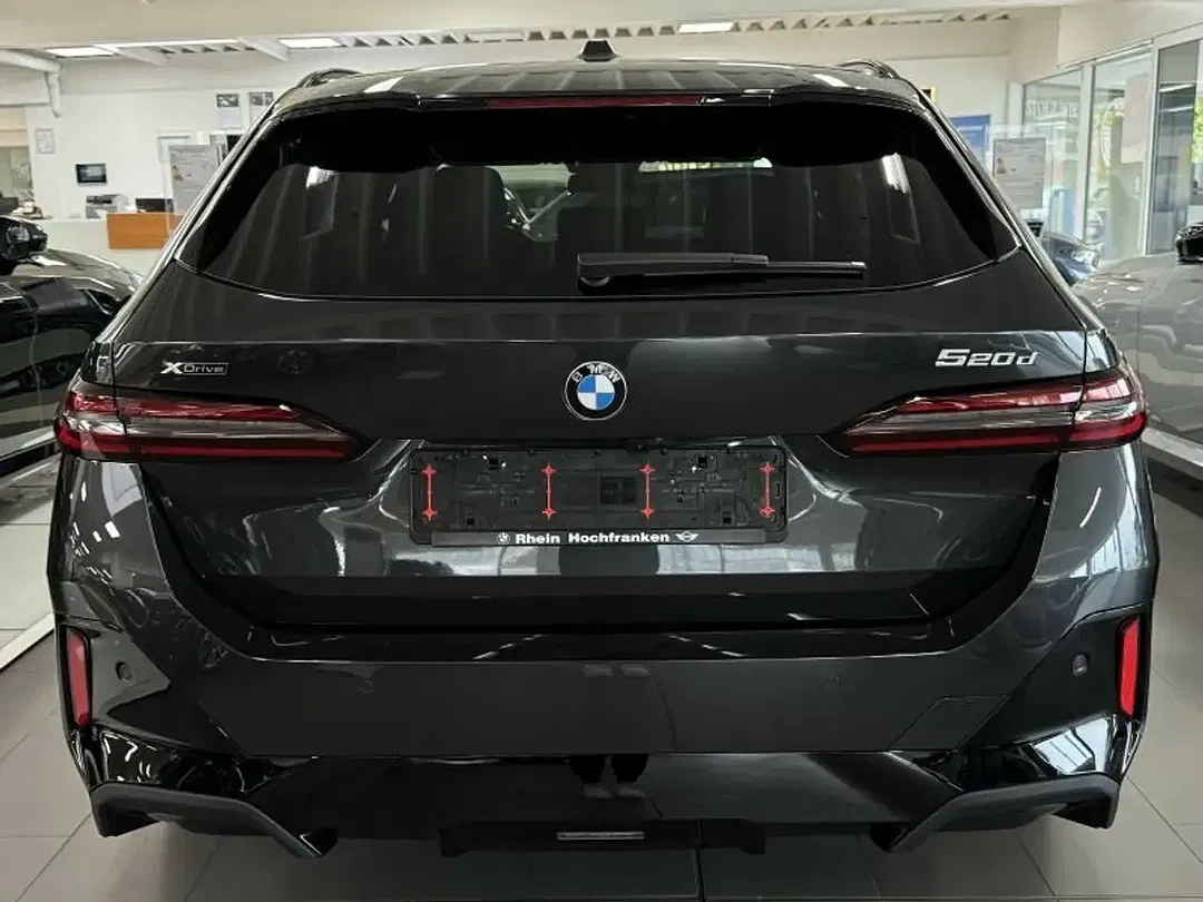 BMW 520 - Thumbnail 4