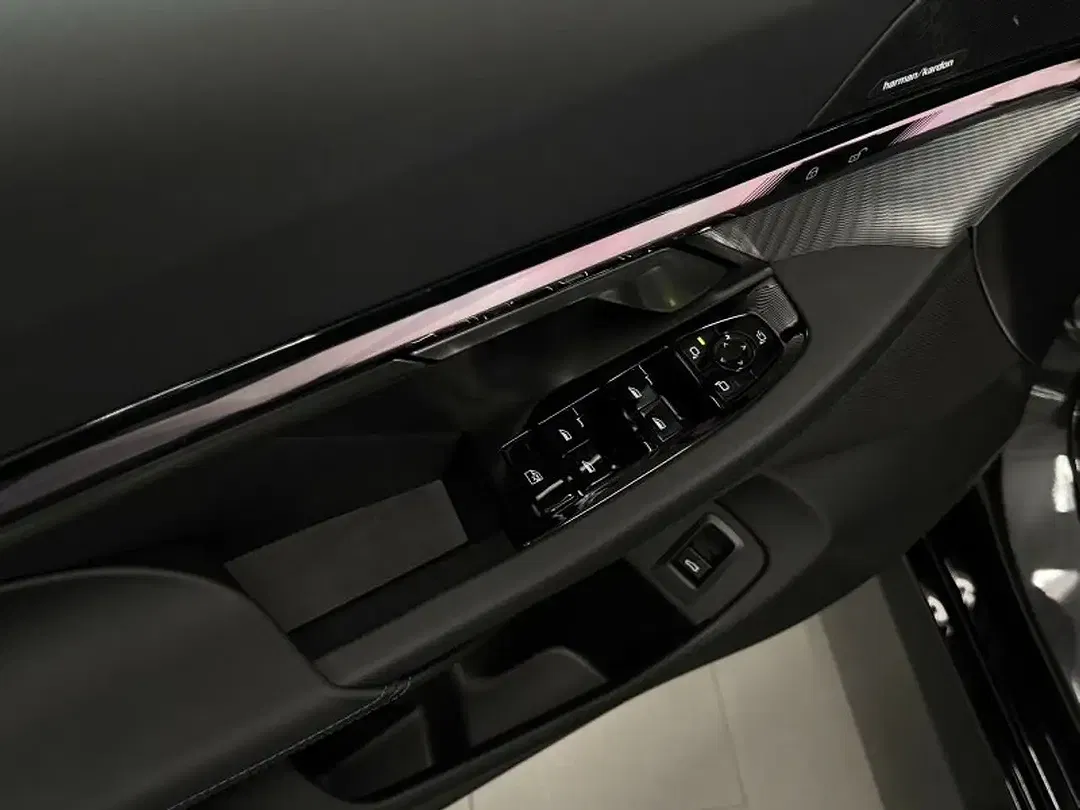BMW 520 - Thumbnail 6