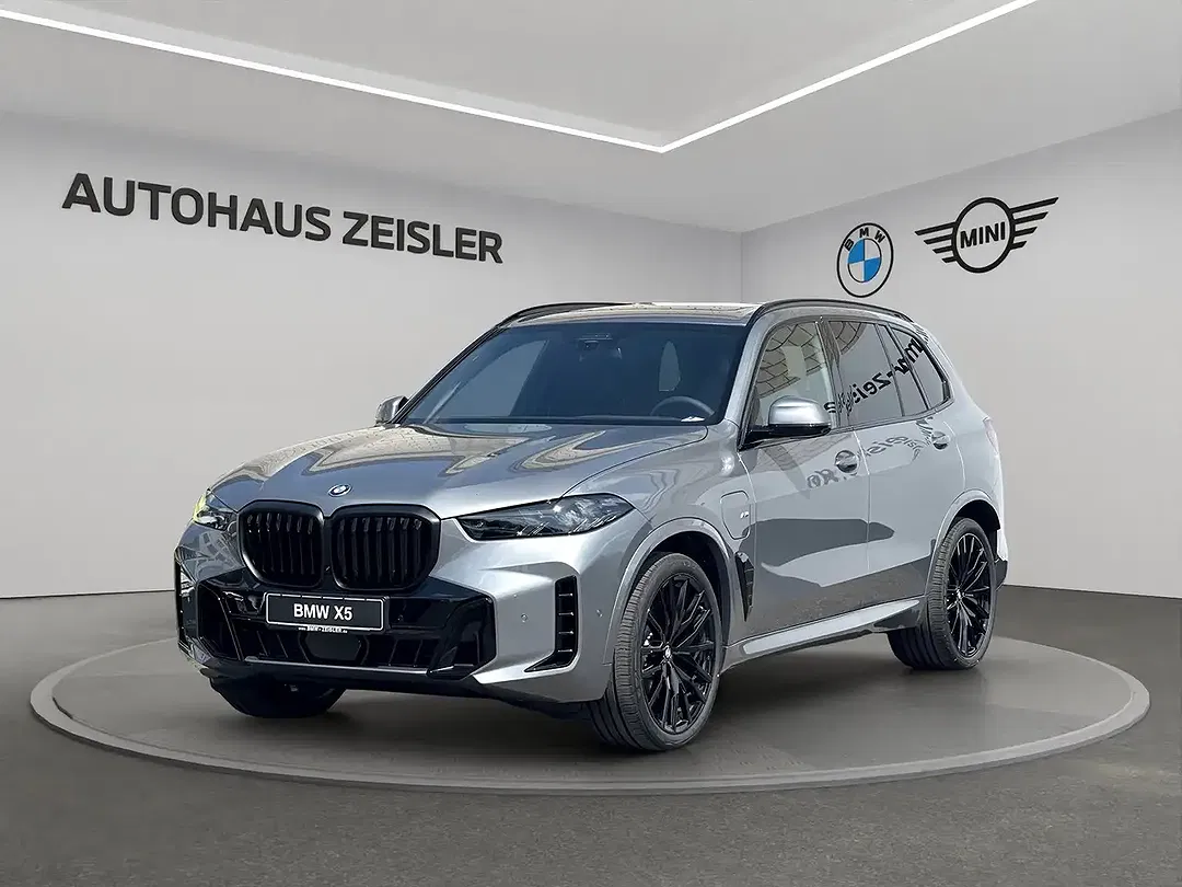 BMW X5 - Thumbnail 1
