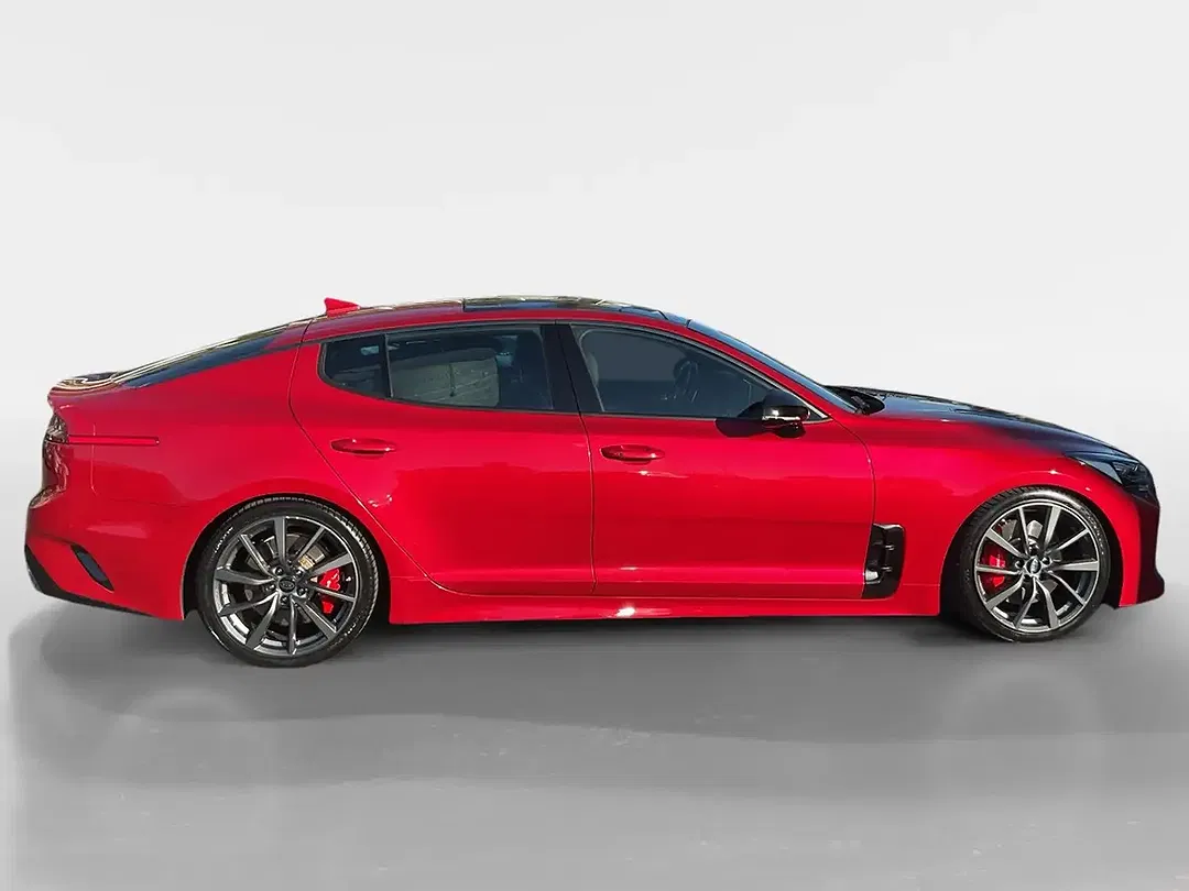 Kia Stinger - Thumbnail 6