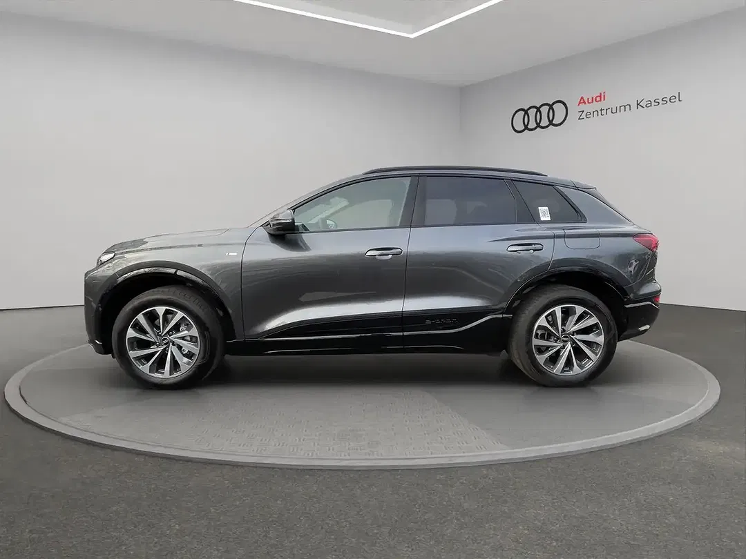 Audi Q6 e-tron - Thumbnail 3