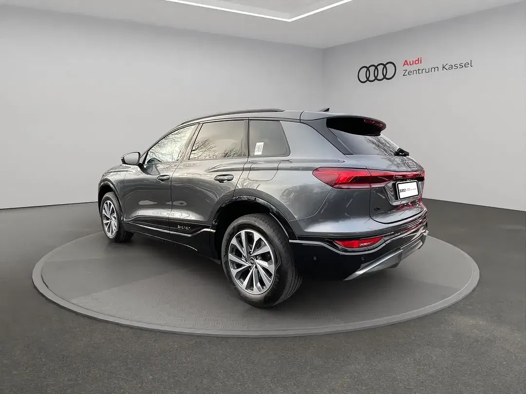 Audi Q6 e-tron - Thumbnail 4