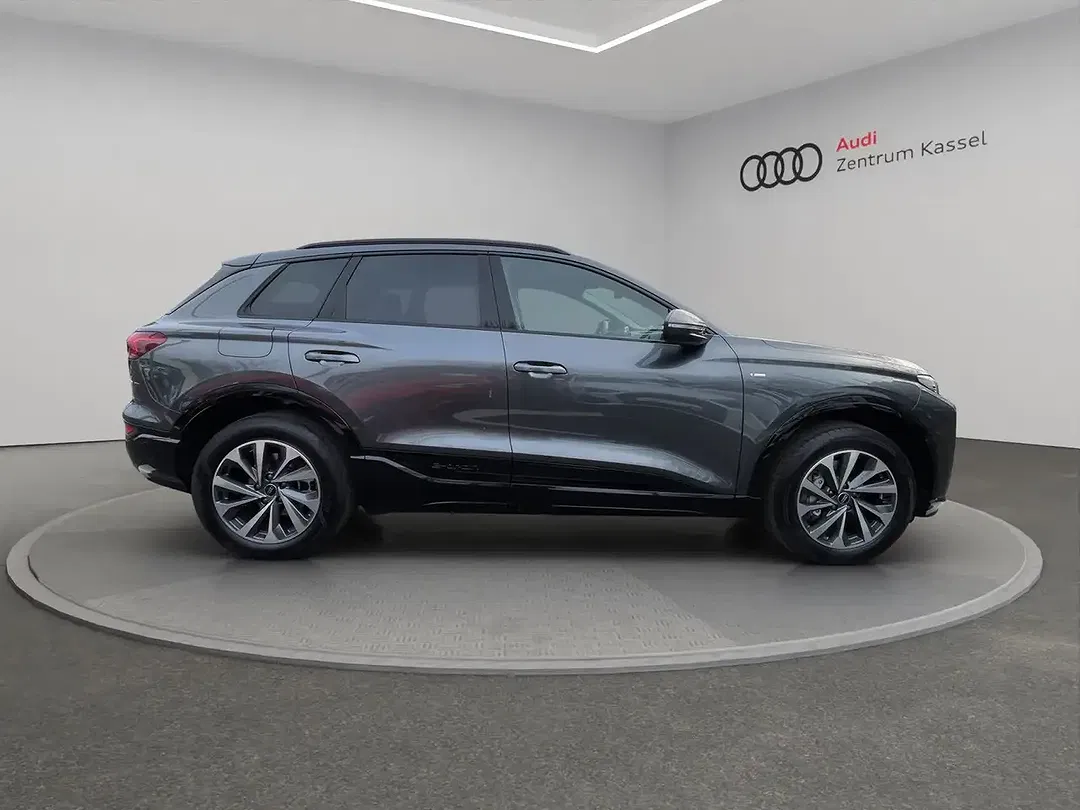 Audi Q6 e-tron - Thumbnail 7