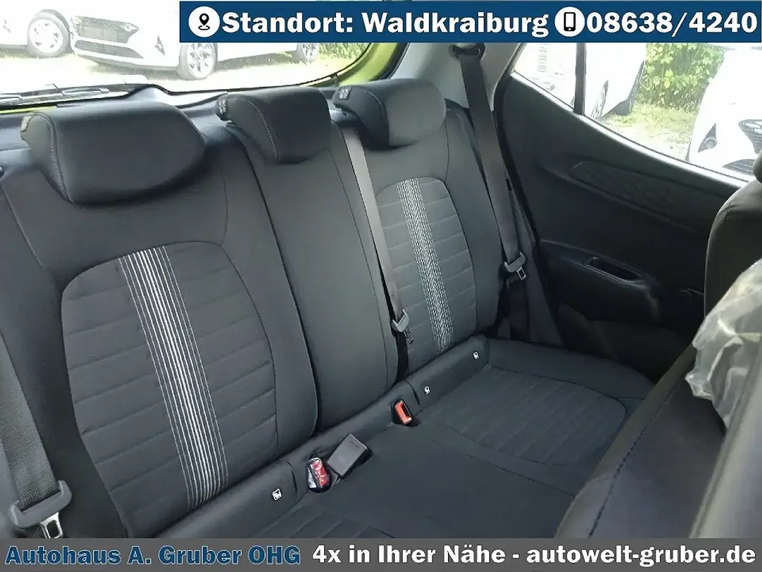 Hyundai i10 - Thumbnail 12