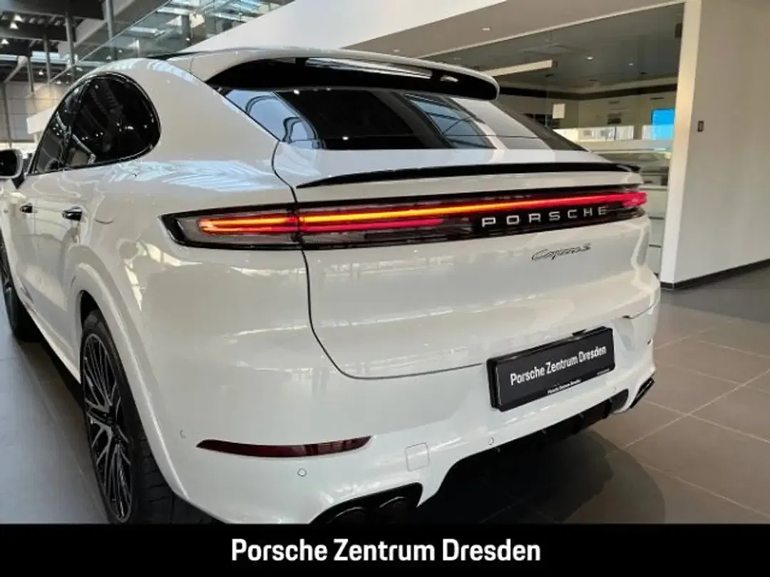 Porsche Cayenne - Thumbnail 14