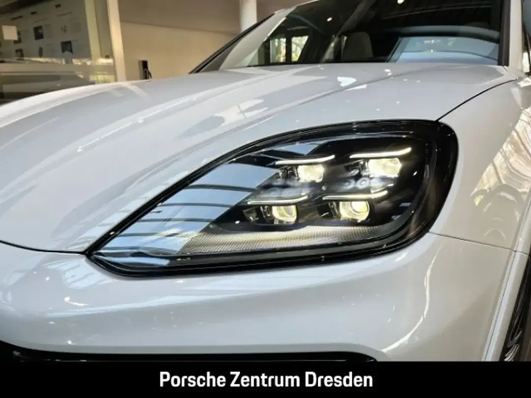 Porsche Cayenne - Thumbnail 15