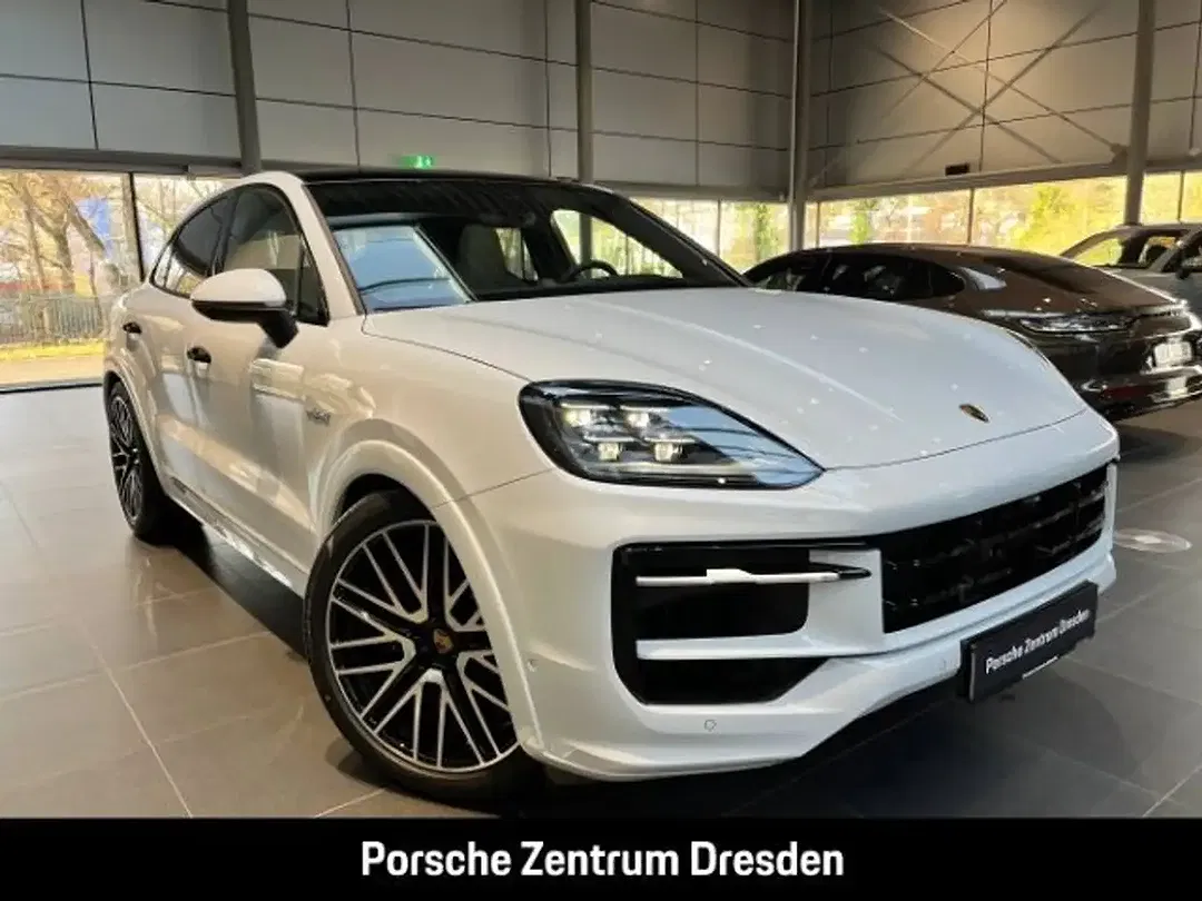 Porsche Cayenne - Thumbnail 6