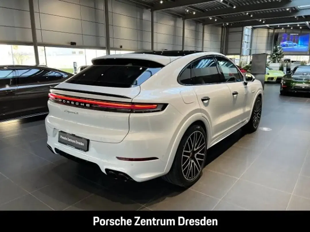 Porsche Cayenne - Thumbnail 8