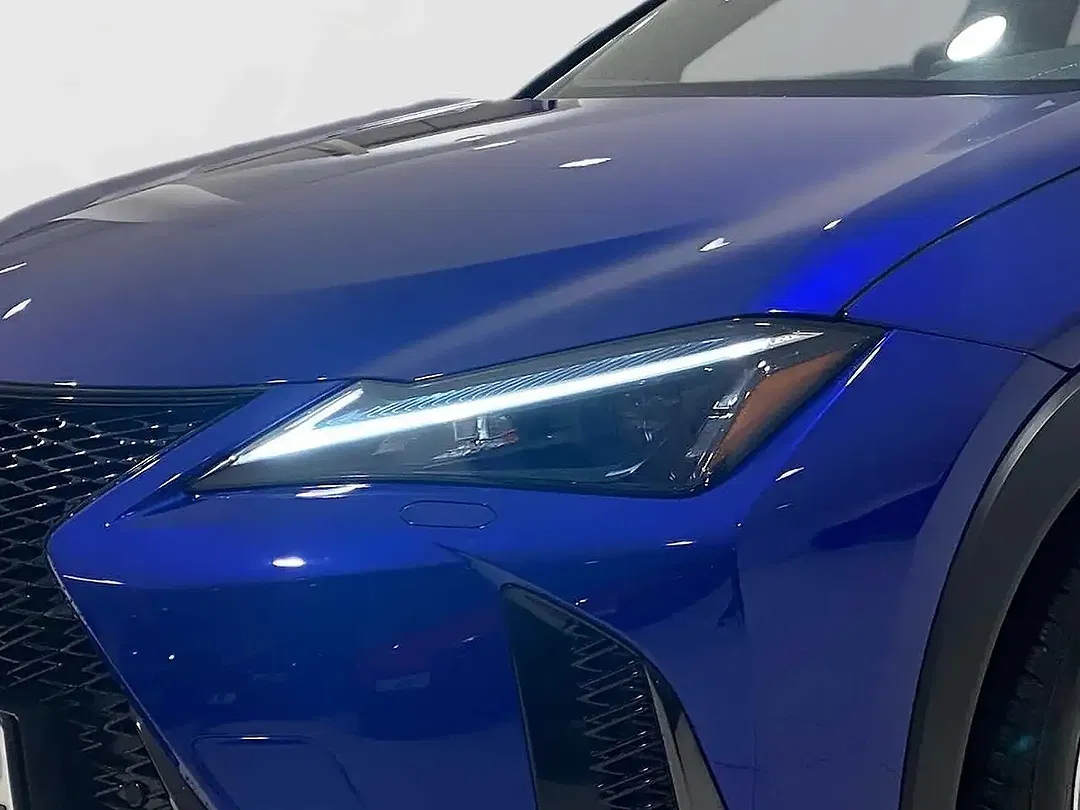 Lexus UX 300h - Thumbnail 7