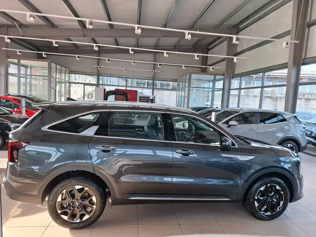 Kia Sorento - Thumbnail 9