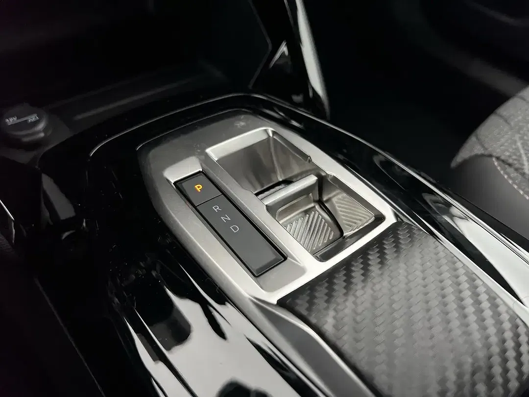 Peugeot 2008 - Thumbnail 13