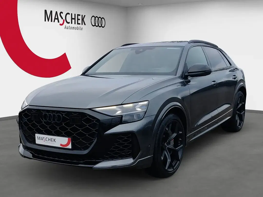 Audi RS Q8 - Thumbnail 1