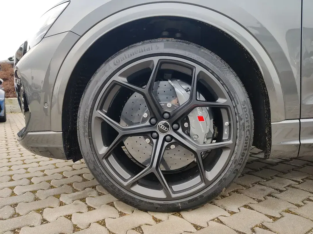 Audi RS Q8 - Thumbnail 8