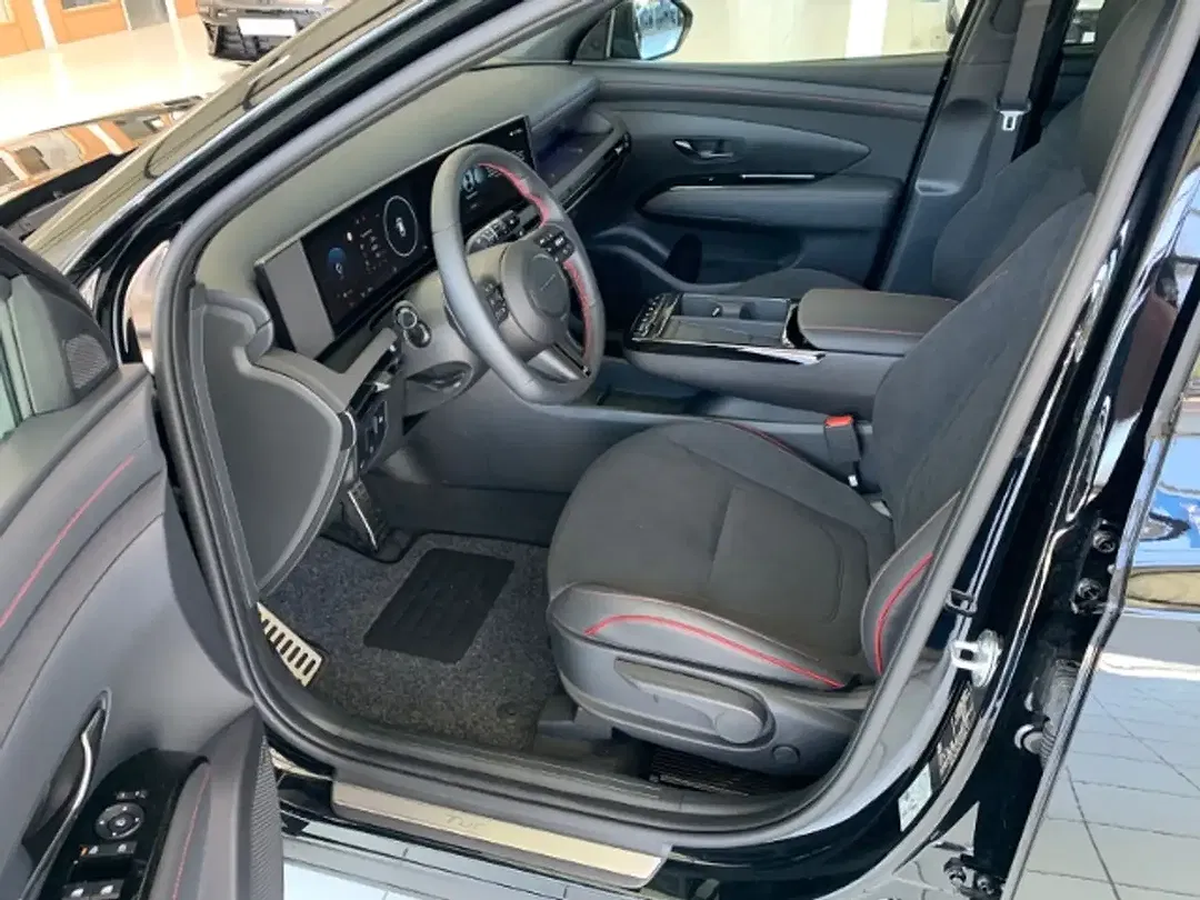 Hyundai TUCSON - Thumbnail 8