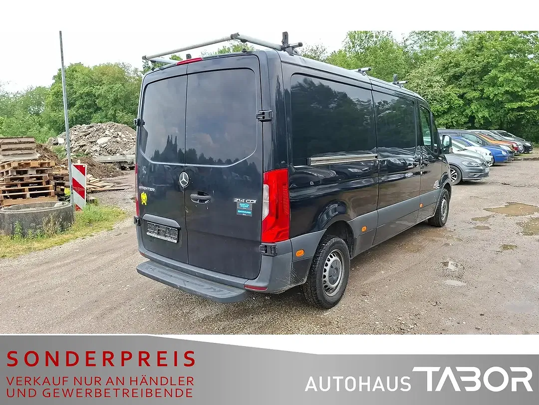 Mercedes-Benz Sprinter - Thumbnail 4