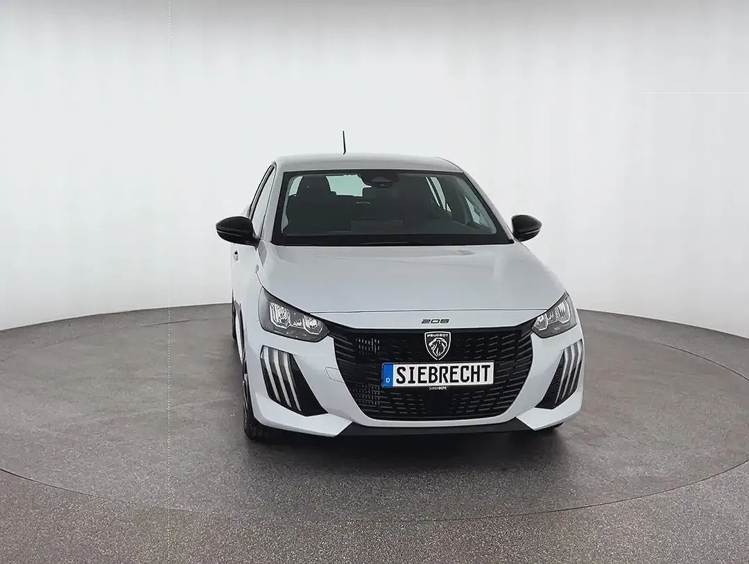 Peugeot 208 - Thumbnail 2