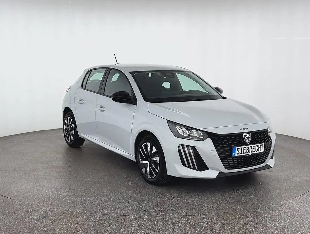 Peugeot 208 - Thumbnail 3