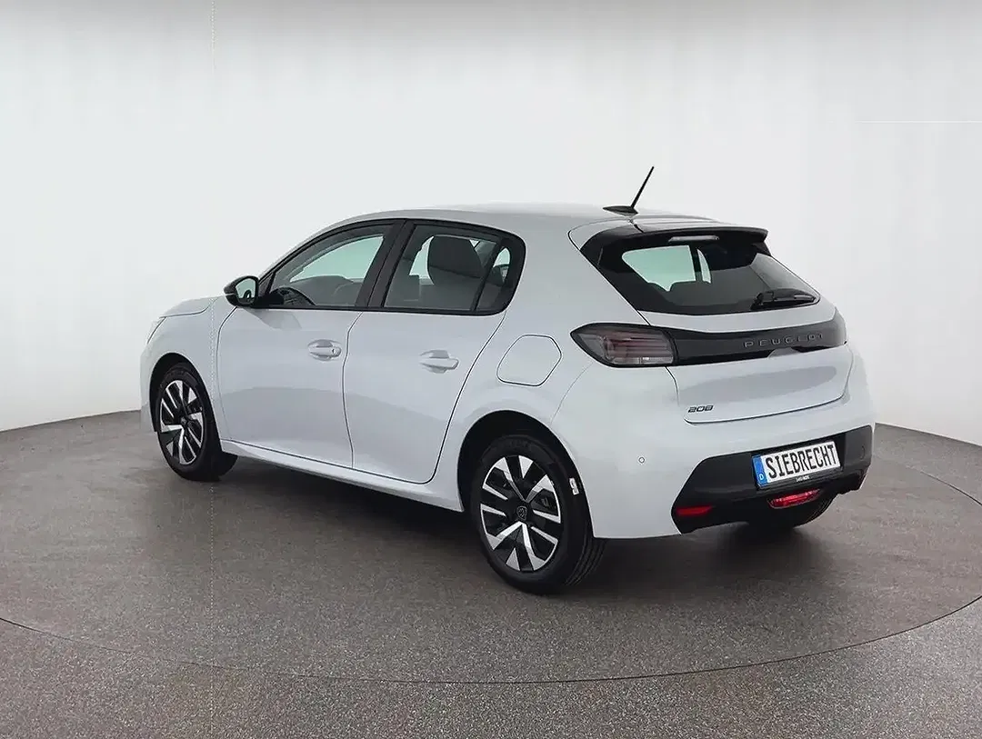 Peugeot 208 - Thumbnail 5