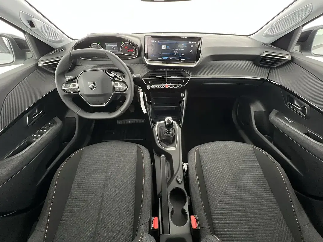 Peugeot 208 - Thumbnail 6