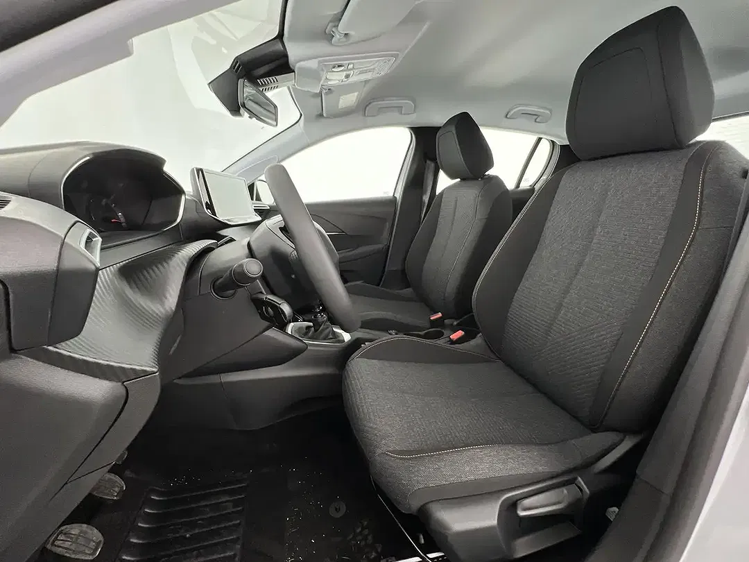 Peugeot 208 - Thumbnail 7