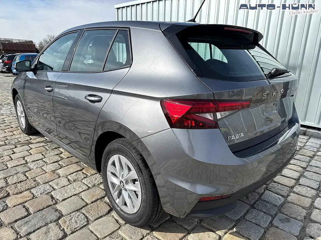 Skoda Fabia - Thumbnail 4