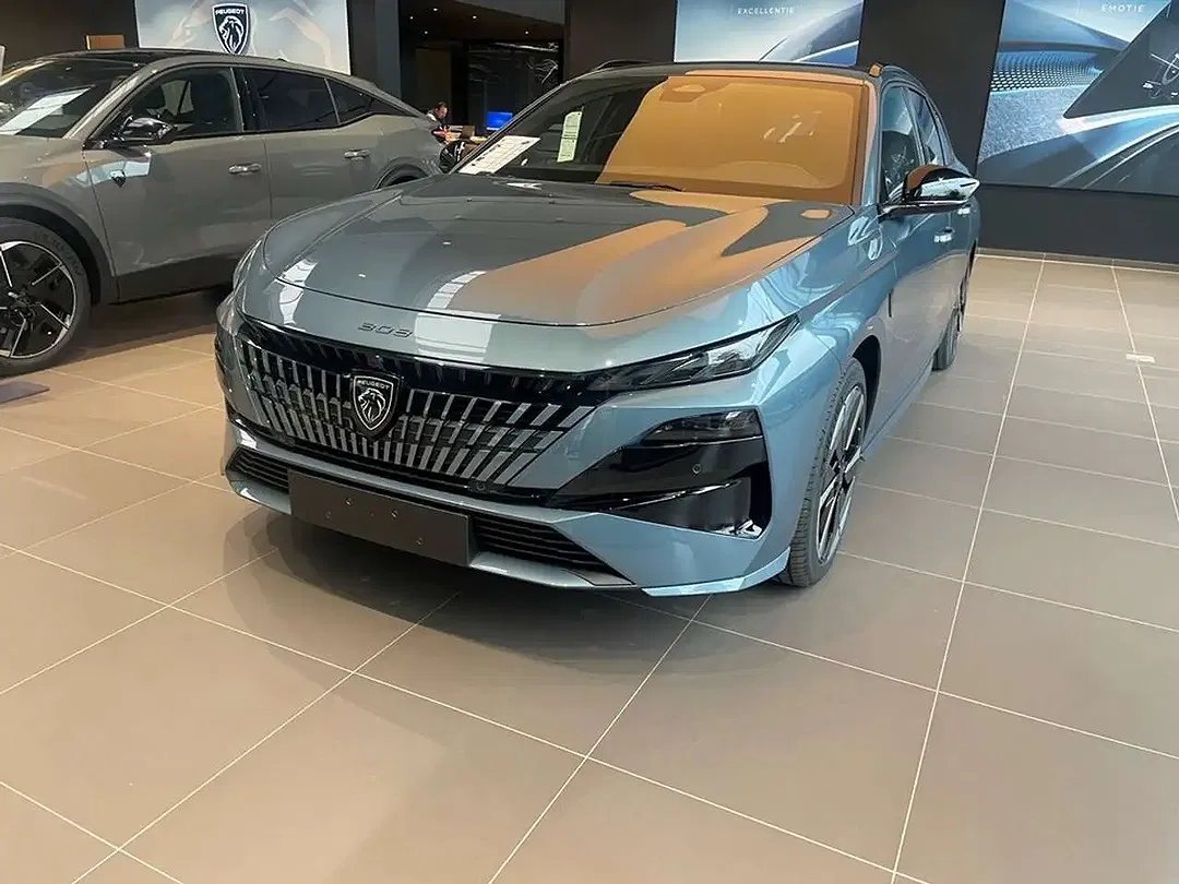 Peugeot 308 - Thumbnail 3
