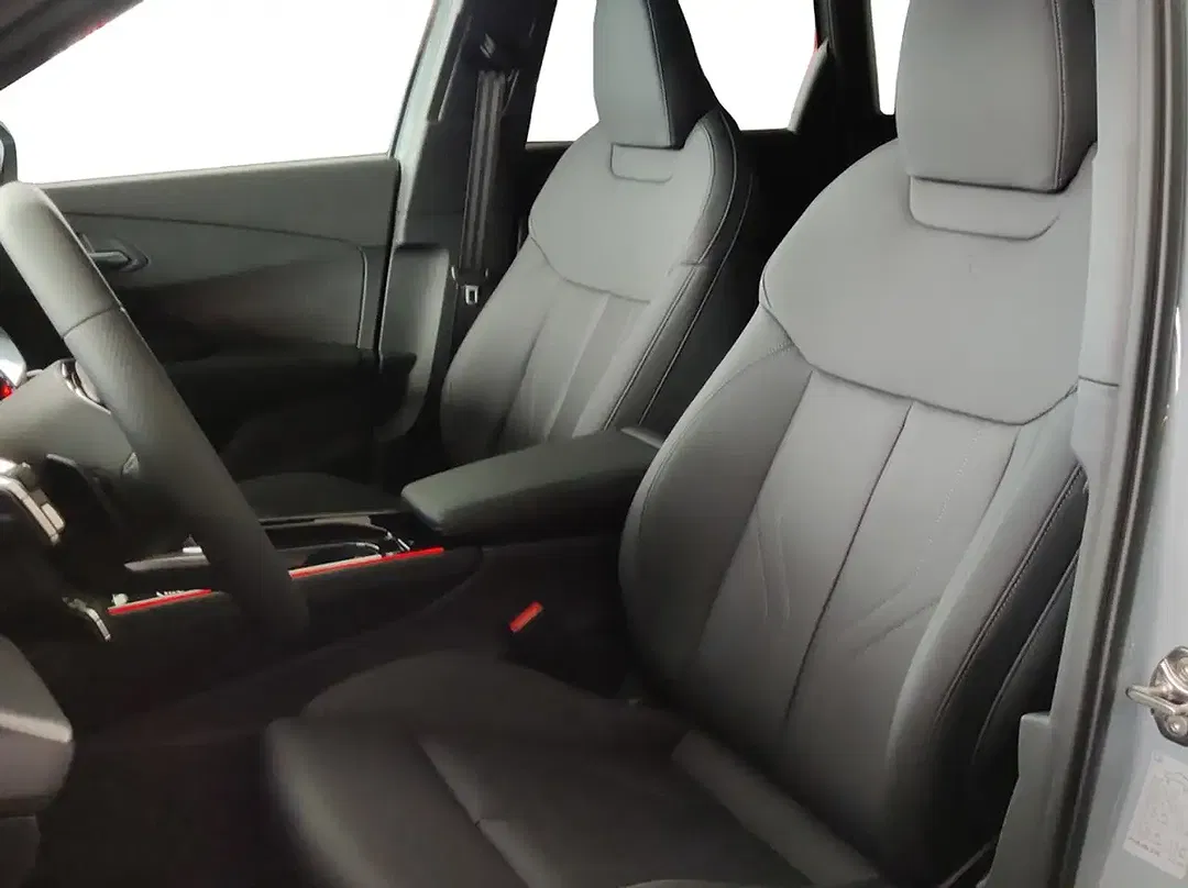 Audi Q3 - Thumbnail 9