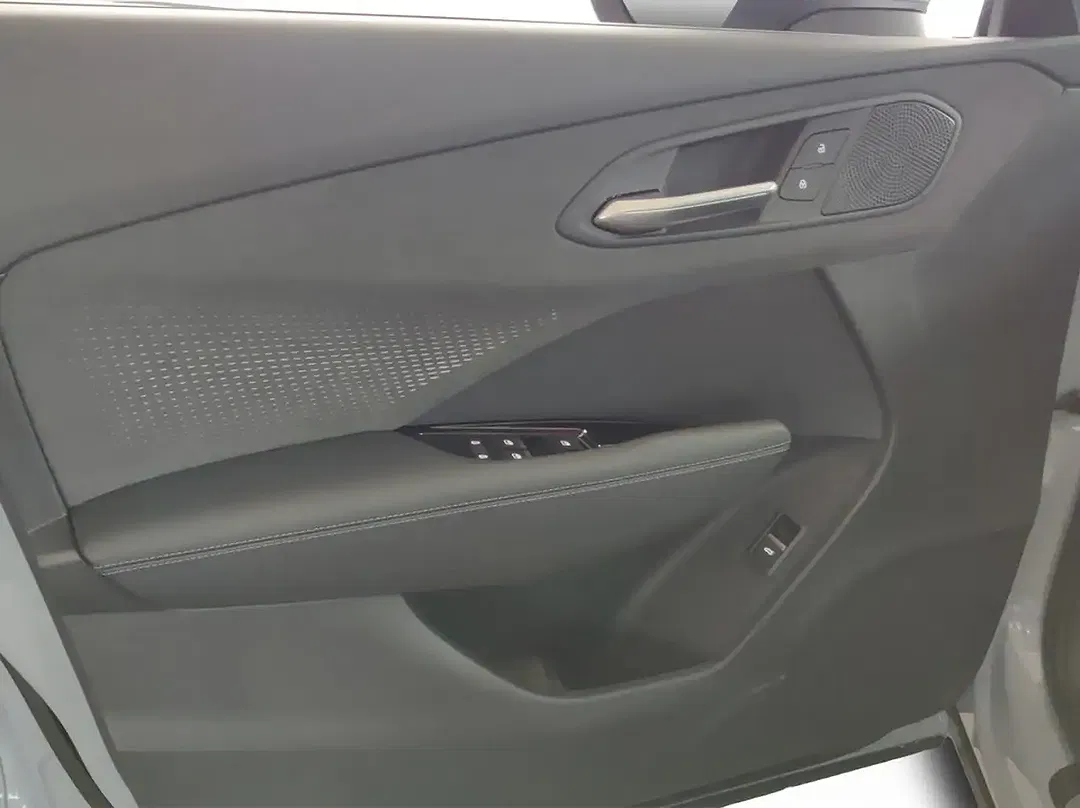 Audi Q3 - Thumbnail 10