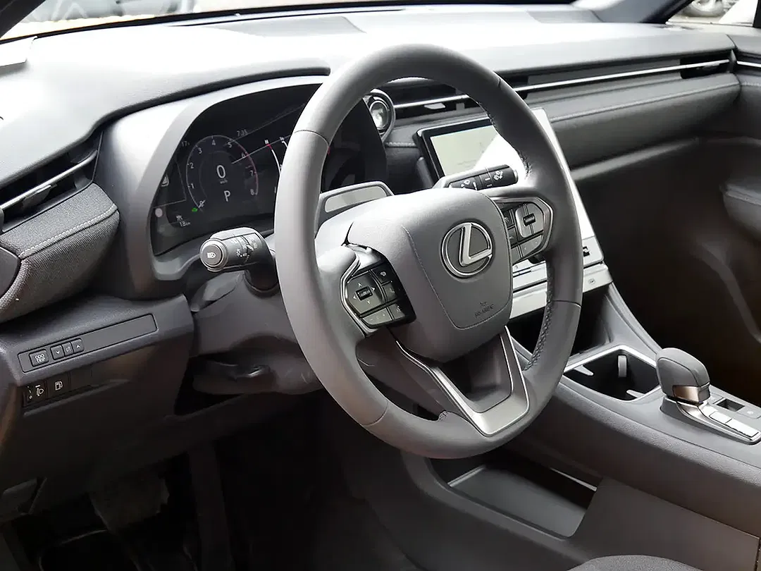 Lexus LBX - Thumbnail 13