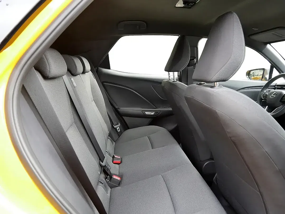 Lexus LBX - Thumbnail 8
