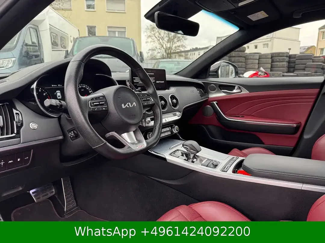 Kia Stinger - Thumbnail 7