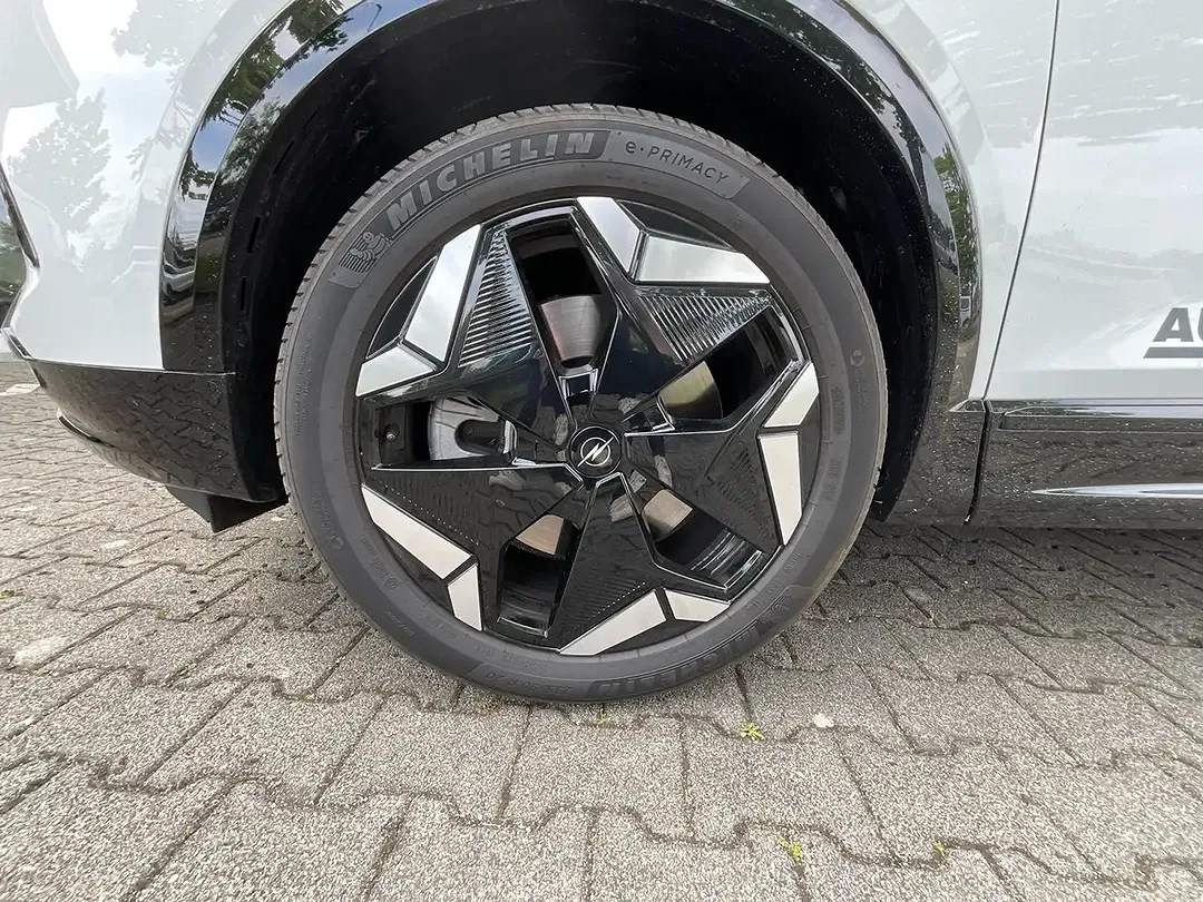 Opel Grandland - Thumbnail 9