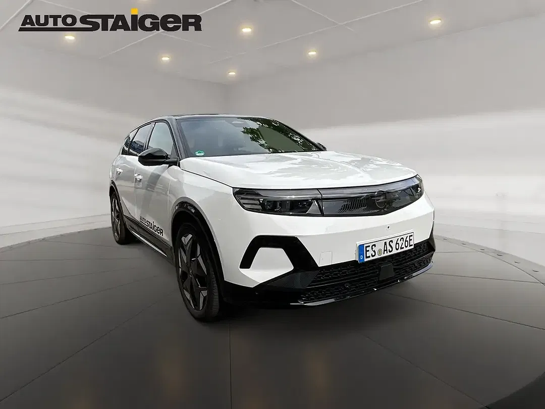 Opel Grandland - Thumbnail 3