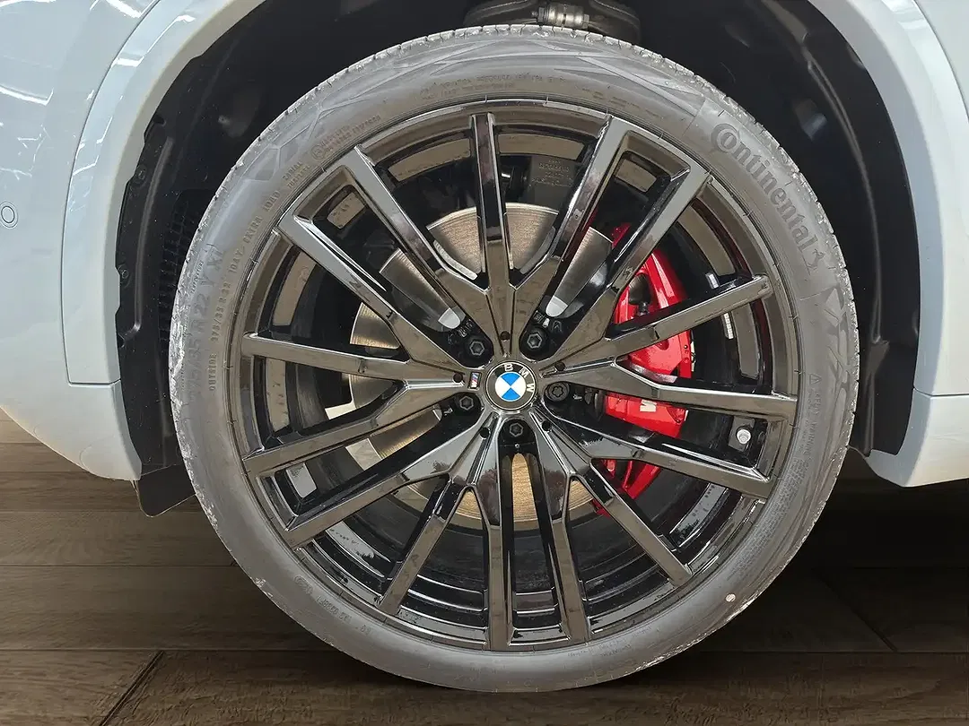 BMW X5 - Thumbnail 3