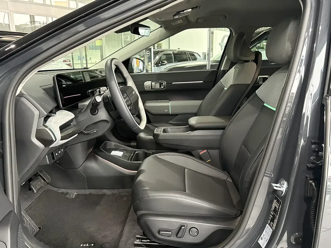 Kia EV4 - Thumbnail 7