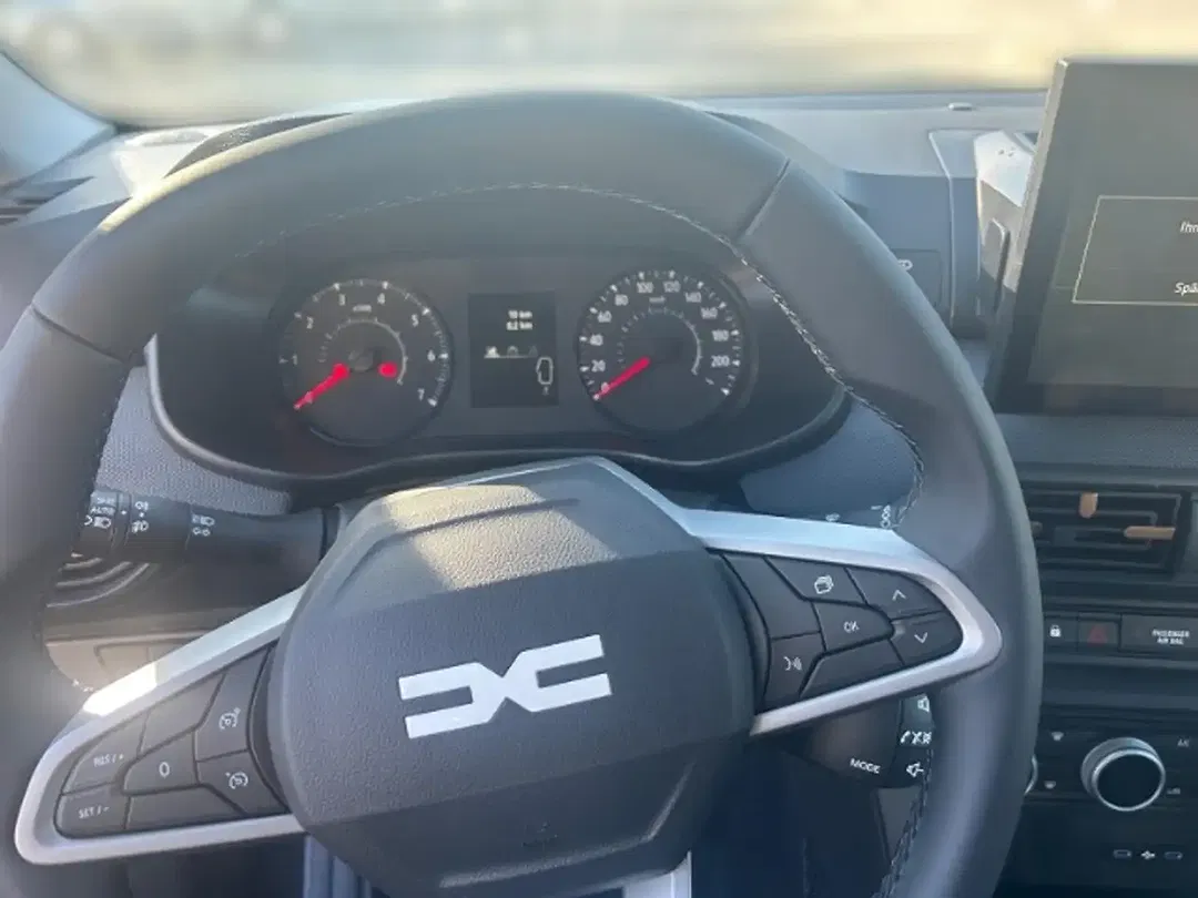 Dacia Sandero - Thumbnail 8