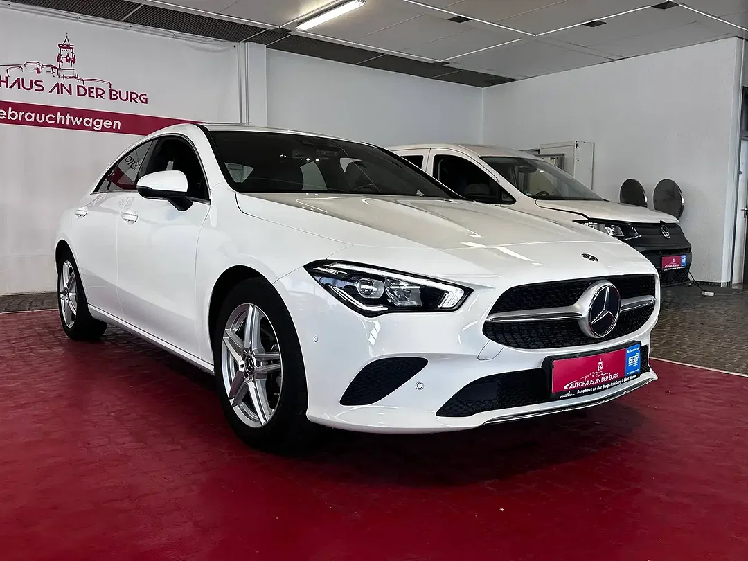Mercedes-Benz CLA 200 - Afbeelding 1