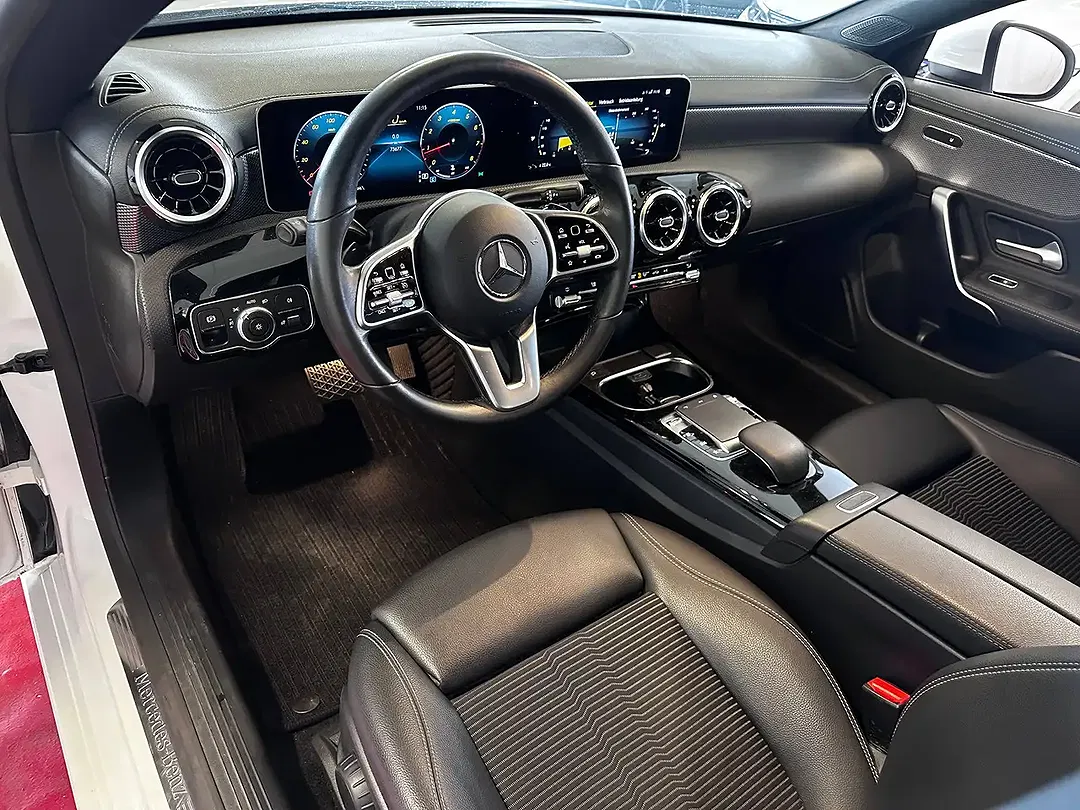 Mercedes-Benz CLA 200 - Thumbnail 12