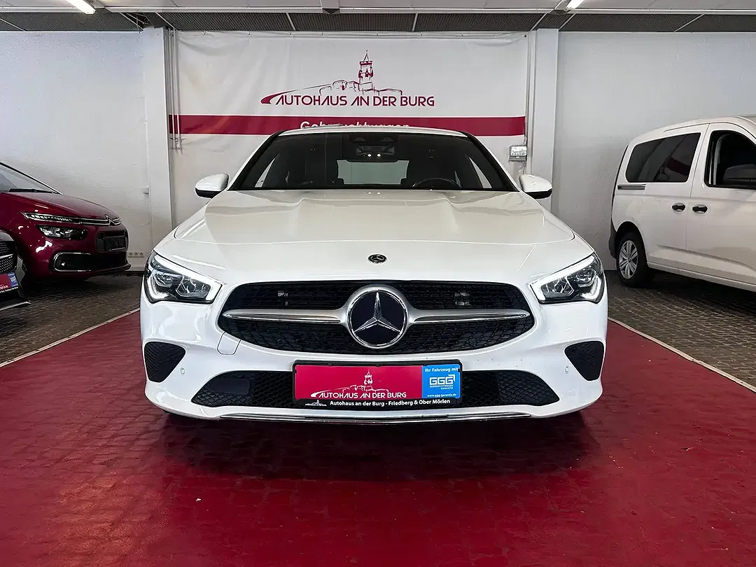 Mercedes-Benz CLA 200 - Thumbnail 2