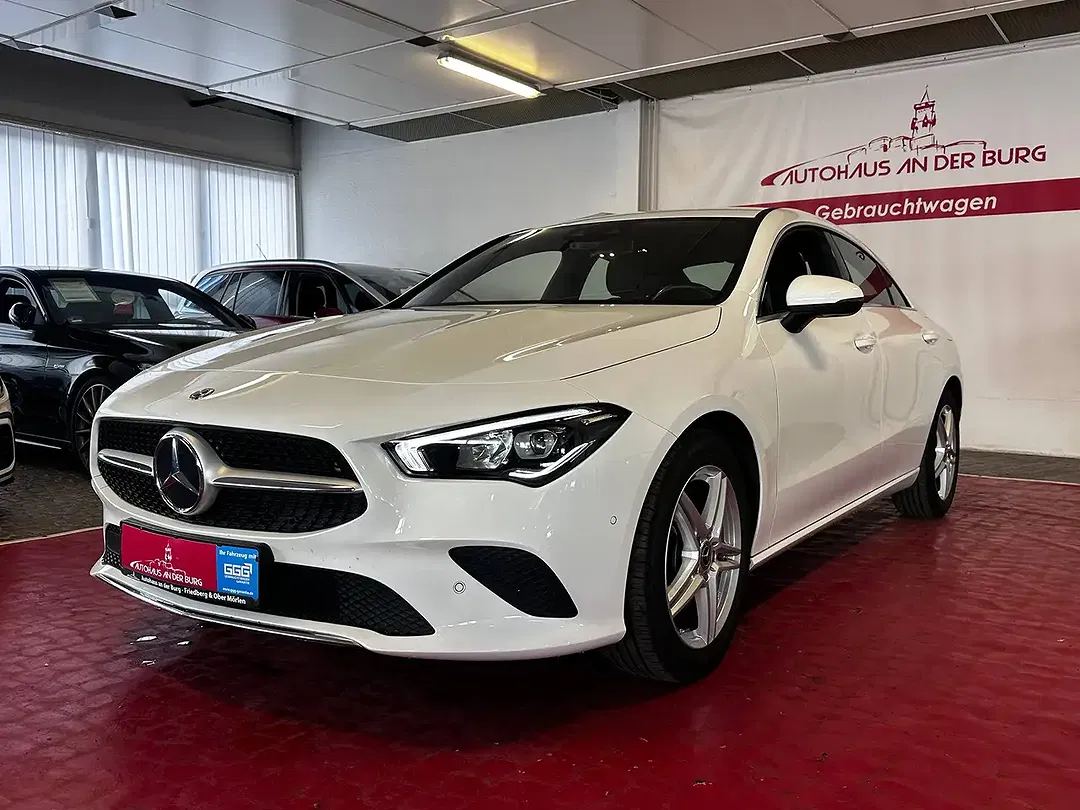 Mercedes-Benz CLA 200 - Thumbnail 3