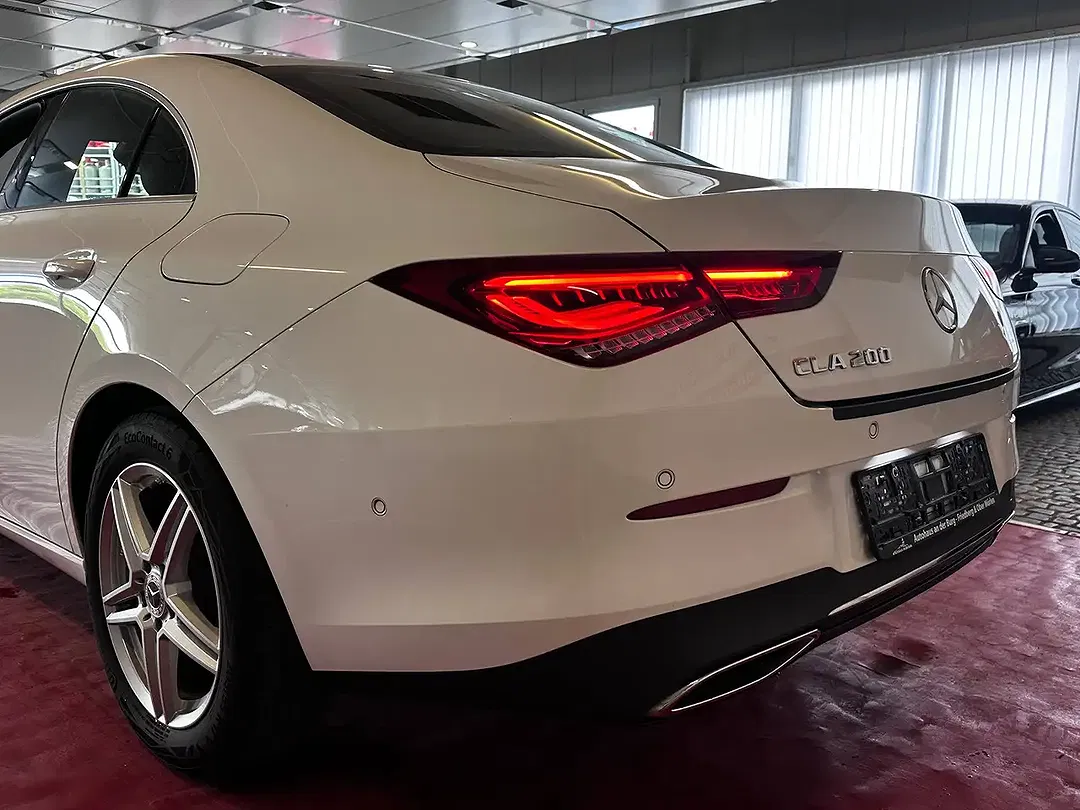 Mercedes-Benz CLA 200 - Thumbnail 9
