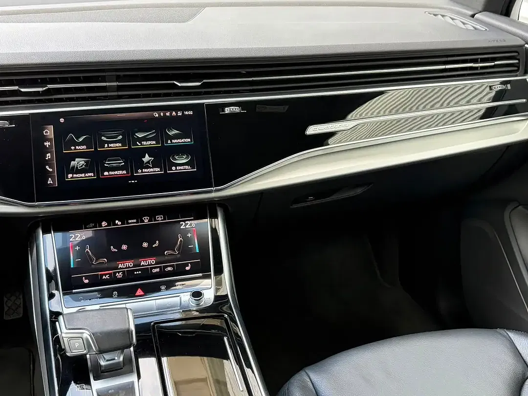 Audi Q7 - Thumbnail 14
