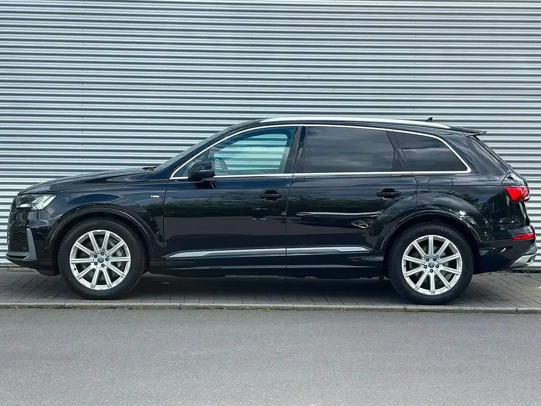 Audi Q7 - Thumbnail 3