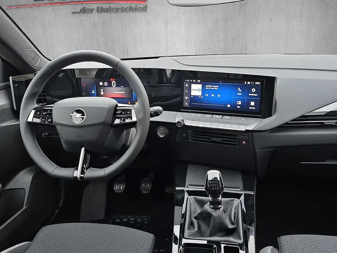 Opel Astra - Thumbnail 4