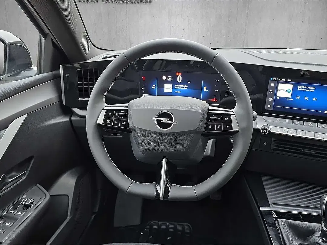 Opel Astra - Thumbnail 5