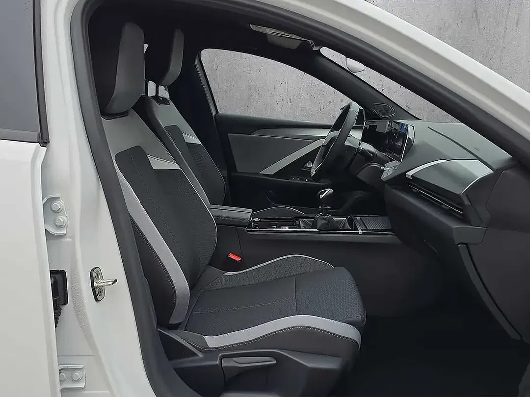 Opel Astra - Thumbnail 9