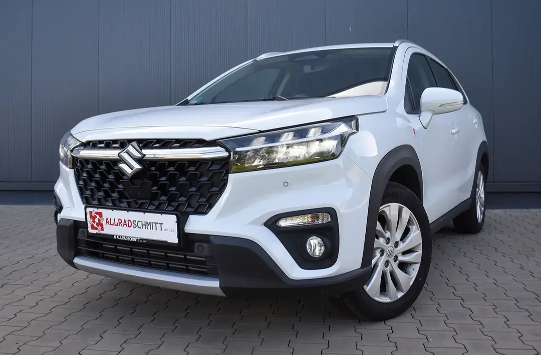 Suzuki S-Cross - Thumbnail 1