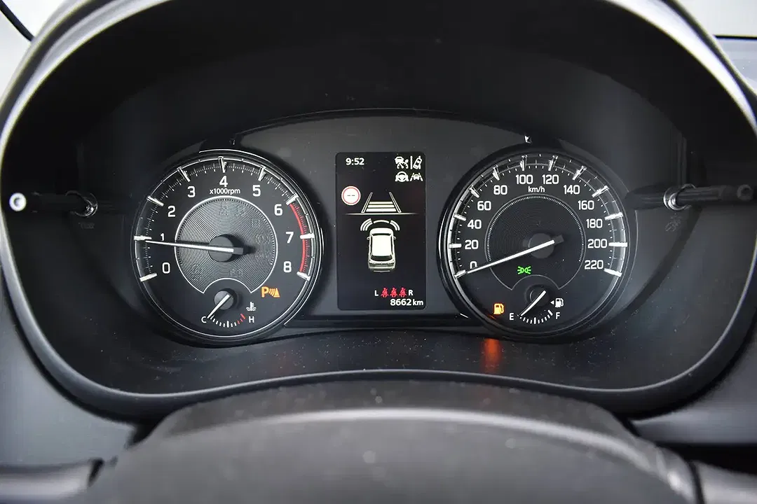 Suzuki S-Cross - Thumbnail 14